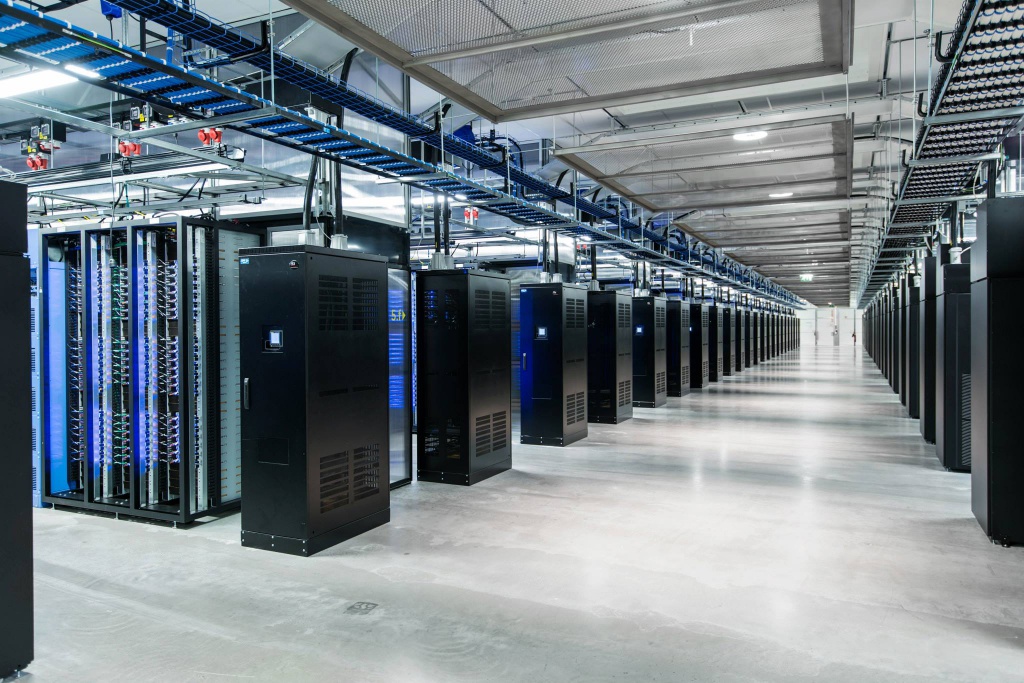data-centr.jpg